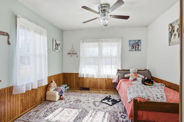 1775 Michigan Drive, Evansdale, IA 50707