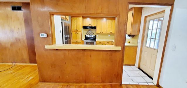 7722 Woodside Dr, Stockton, CA 95207