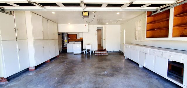 7722 Woodside Dr, Stockton, CA 95207