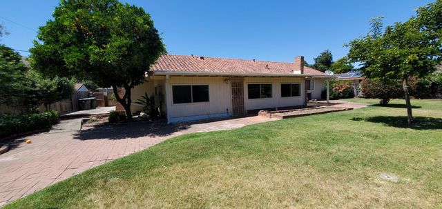 7722 Woodside Dr, Stockton, CA 95207