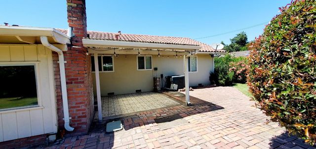 7722 Woodside Dr, Stockton, CA 95207