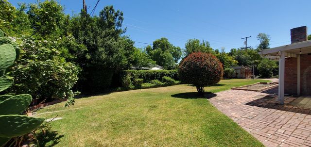 7722 Woodside Dr, Stockton, CA 95207
