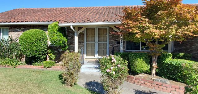 7722 Woodside Dr, Stockton, CA 95207