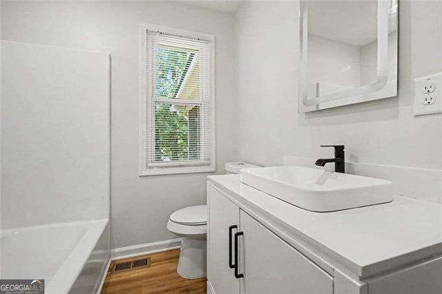 2426 Woodland Drive NW, Kennesaw, GA 30152