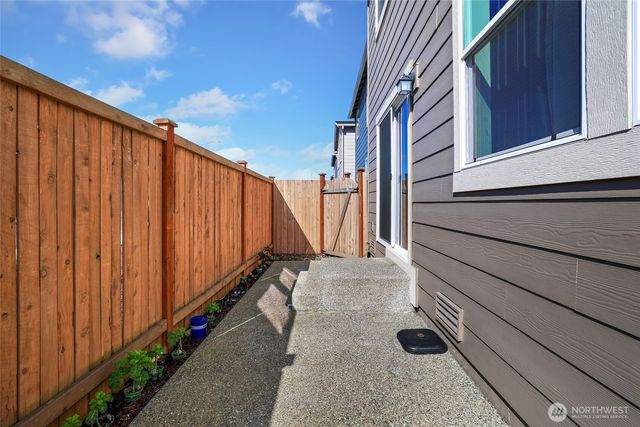 18722 110th Avenue E, Puyallup, WA 98374
