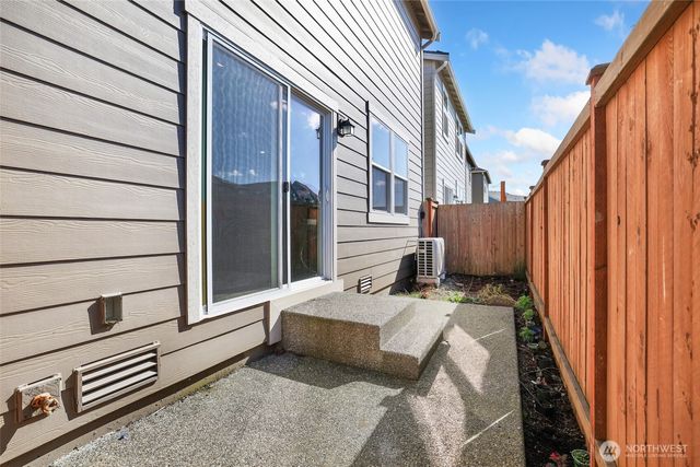 18722 110th Avenue E, Puyallup, WA 98374