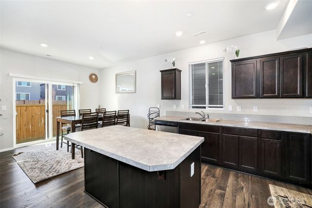 18722 110th Avenue E, Puyallup, WA 98374