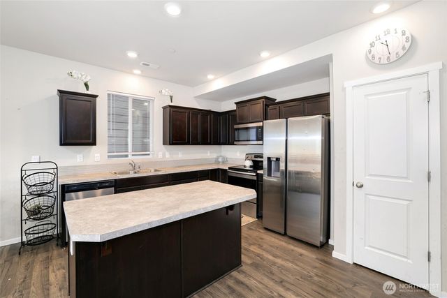 18722 110th Avenue E, Puyallup, WA 98374