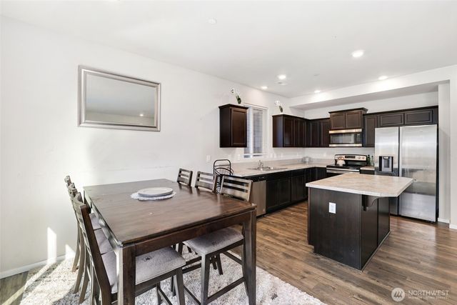 18722 110th Avenue E, Puyallup, WA 98374