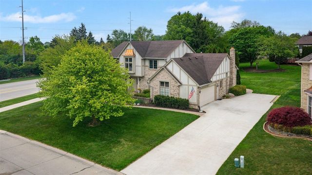 17107 Maple Hill Drive, Northville, MI 48168