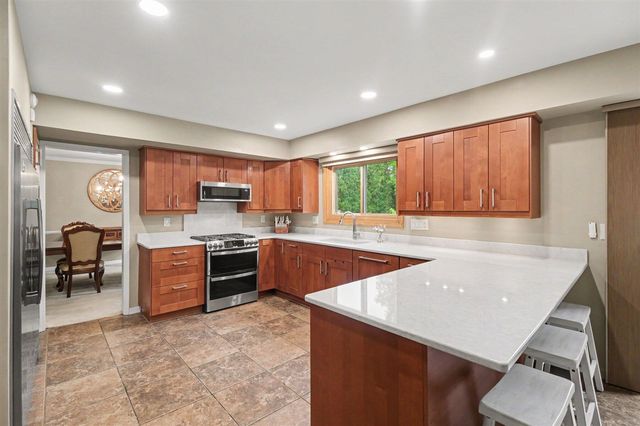 17107 Maple Hill Drive, Northville, MI 48168