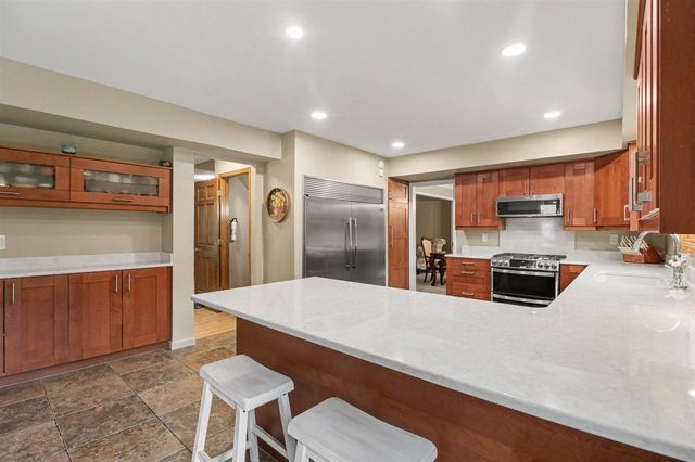 17107 Maple Hill Drive, Northville, MI 48168
