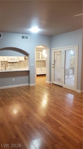 7636 ROLLING VIEW Drive 101, Las Vegas, NV 89149