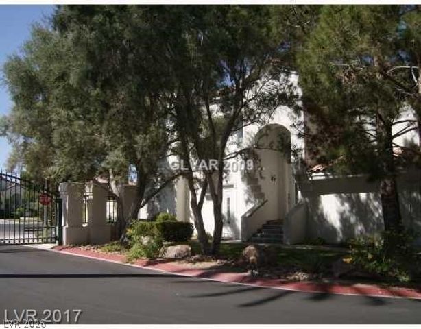7636 ROLLING VIEW Drive 101, Las Vegas, NV 89149