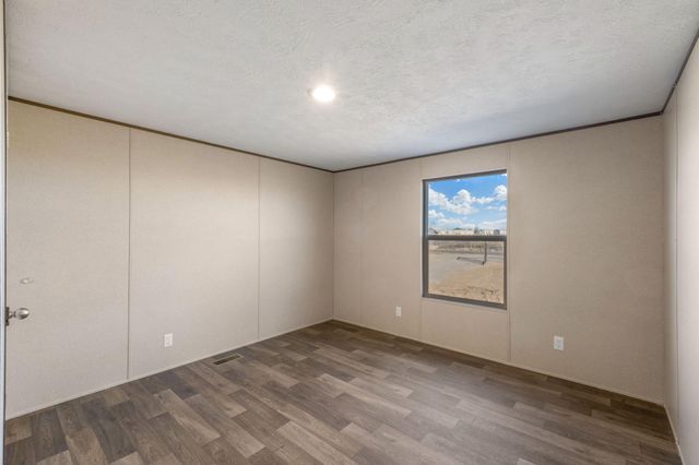 131 Echo Ridge Road, Moriarty, NM 87035