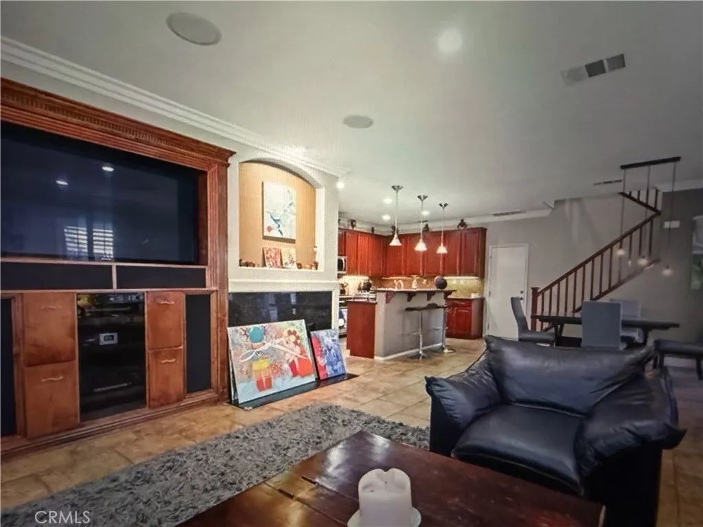 24081 Stone Creek, Valencia, CA 91354