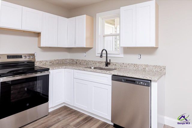 110 Lee Street, Warner Robins, GA 31088