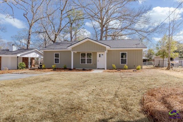 110 Lee Street, Warner Robins, GA 31088