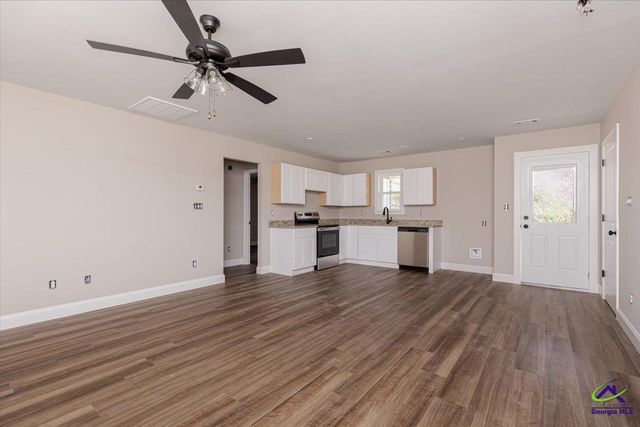 110 Lee Street, Warner Robins, GA 31088