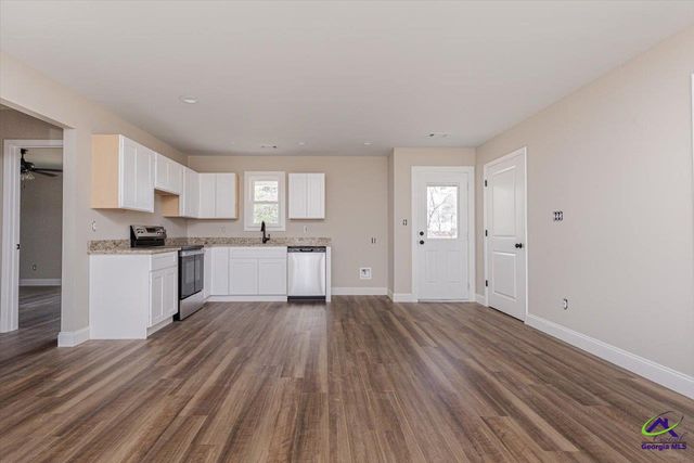 110 Lee Street, Warner Robins, GA 31088