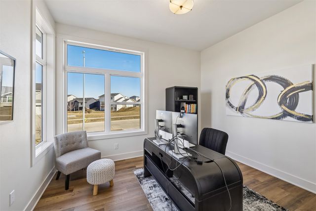 136 NW Sunrise Drive, Waukee, IA 50263