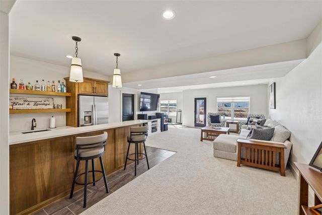 136 NW Sunrise Drive, Waukee, IA 50263