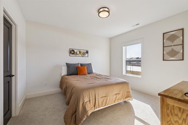 136 NW Sunrise Drive, Waukee, IA 50263