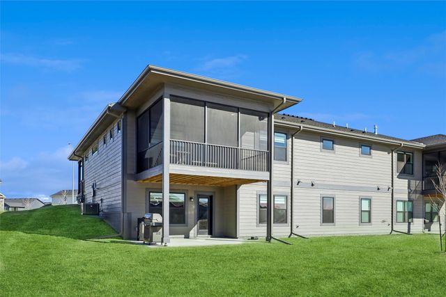 136 NW Sunrise Drive, Waukee, IA 50263