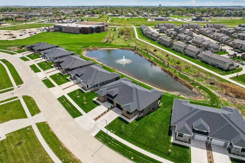 136 NW Sunrise Drive, Waukee, IA 50263