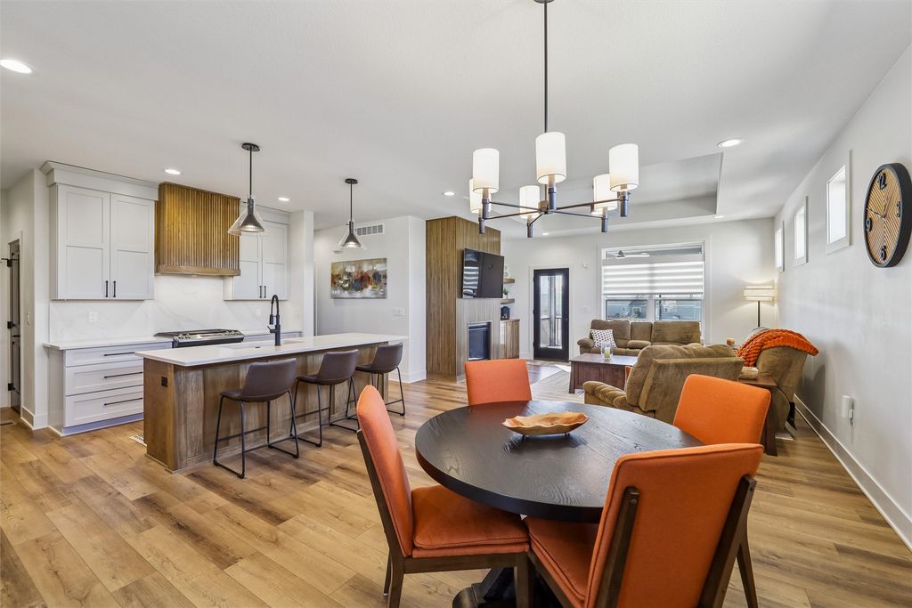 136 NW Sunrise Drive, Waukee, IA 50263