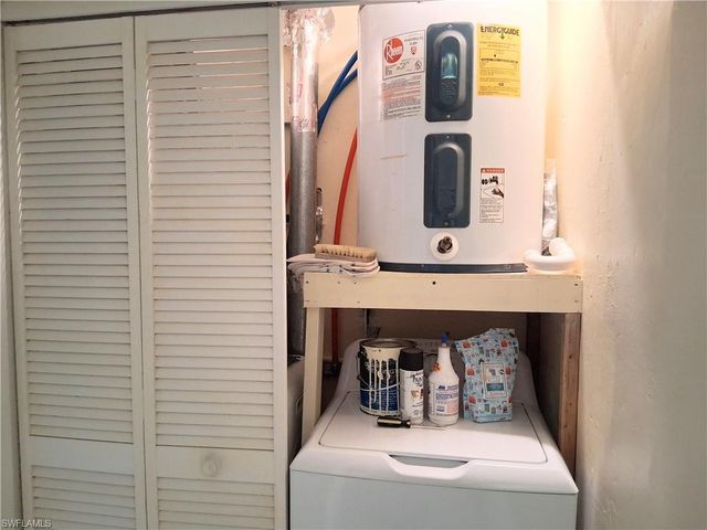 58 Tangerine CT, Lehigh Acres, FL 33936