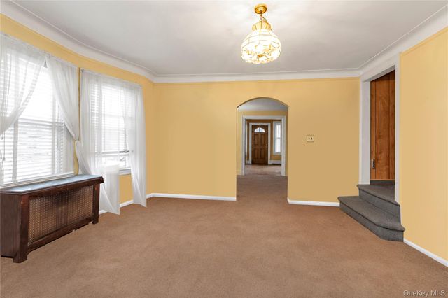 3250 Country Club Road, Bronx, NY 10465