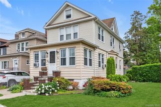 3250 Country Club Road, Bronx, NY 10465