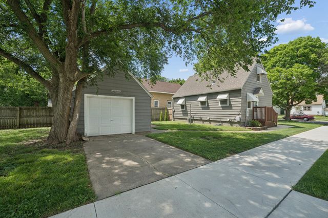 301 11th Avenue SW, Austin, MN 55912