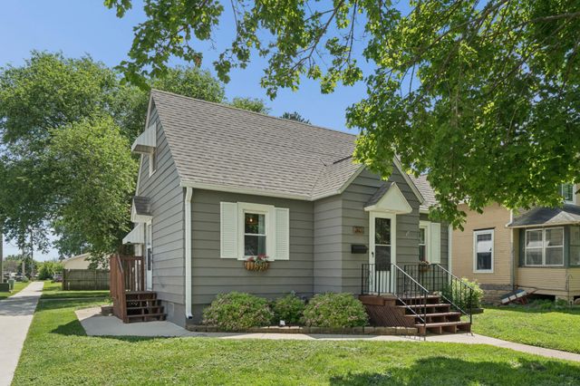 301 11th Avenue SW, Austin, MN 55912
