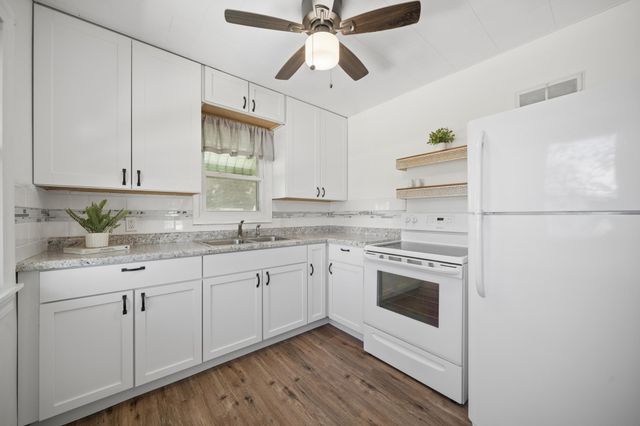 301 11th Avenue SW, Austin, MN 55912