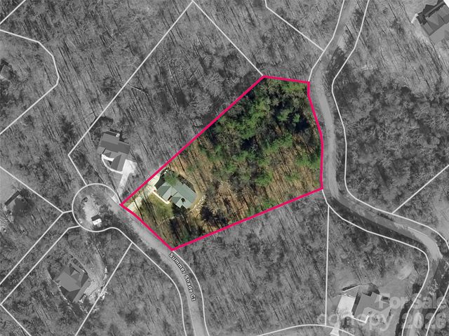 72 Summer Shade Court, Edneyville, NC 28792