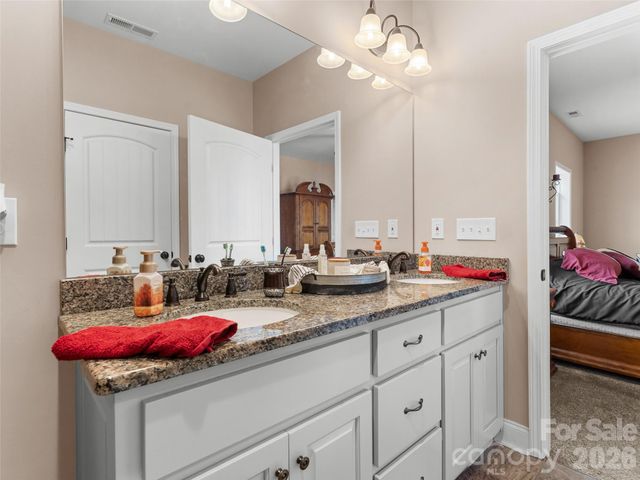 72 Summer Shade Court, Edneyville, NC 28792