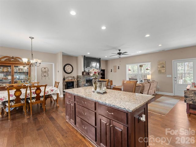 72 Summer Shade Court, Edneyville, NC 28792