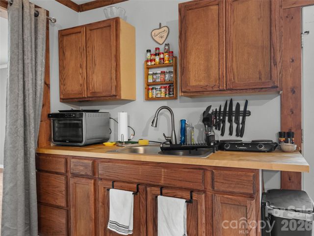 72 Summer Shade Court, Edneyville, NC 28792