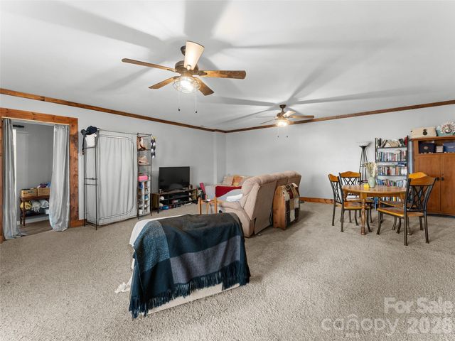 72 Summer Shade Court, Edneyville, NC 28792