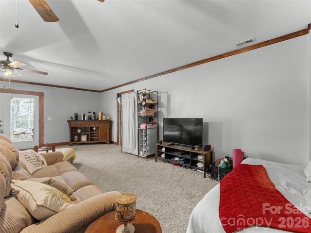 72 Summer Shade Court, Edneyville, NC 28792