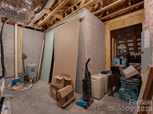 72 Summer Shade Court, Edneyville, NC 28792