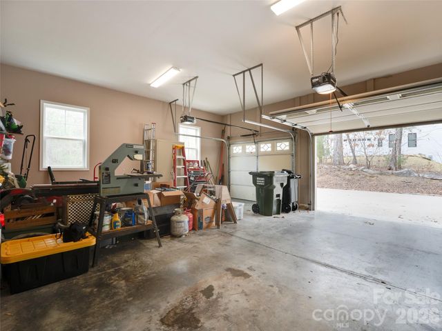 72 Summer Shade Court, Edneyville, NC 28792