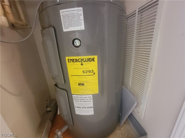 3957 Pomodoro CIR 201, Cape Coral, FL 33909