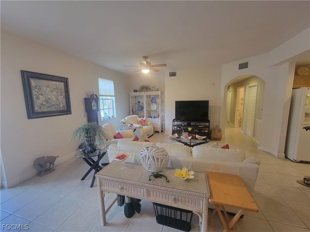 3957 Pomodoro CIR 201, Cape Coral, FL 33909