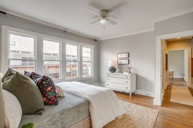 2222 W Magnolia Avenue, Fort Worth, TX 76110
