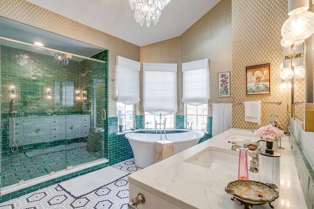 2222 W Magnolia Avenue, Fort Worth, TX 76110