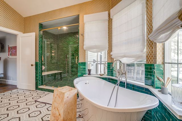 2222 W Magnolia Avenue, Fort Worth, TX 76110