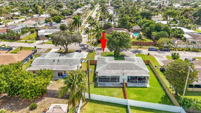 2821 NE 2nd Avenue 2823, Boca Raton, FL 33431